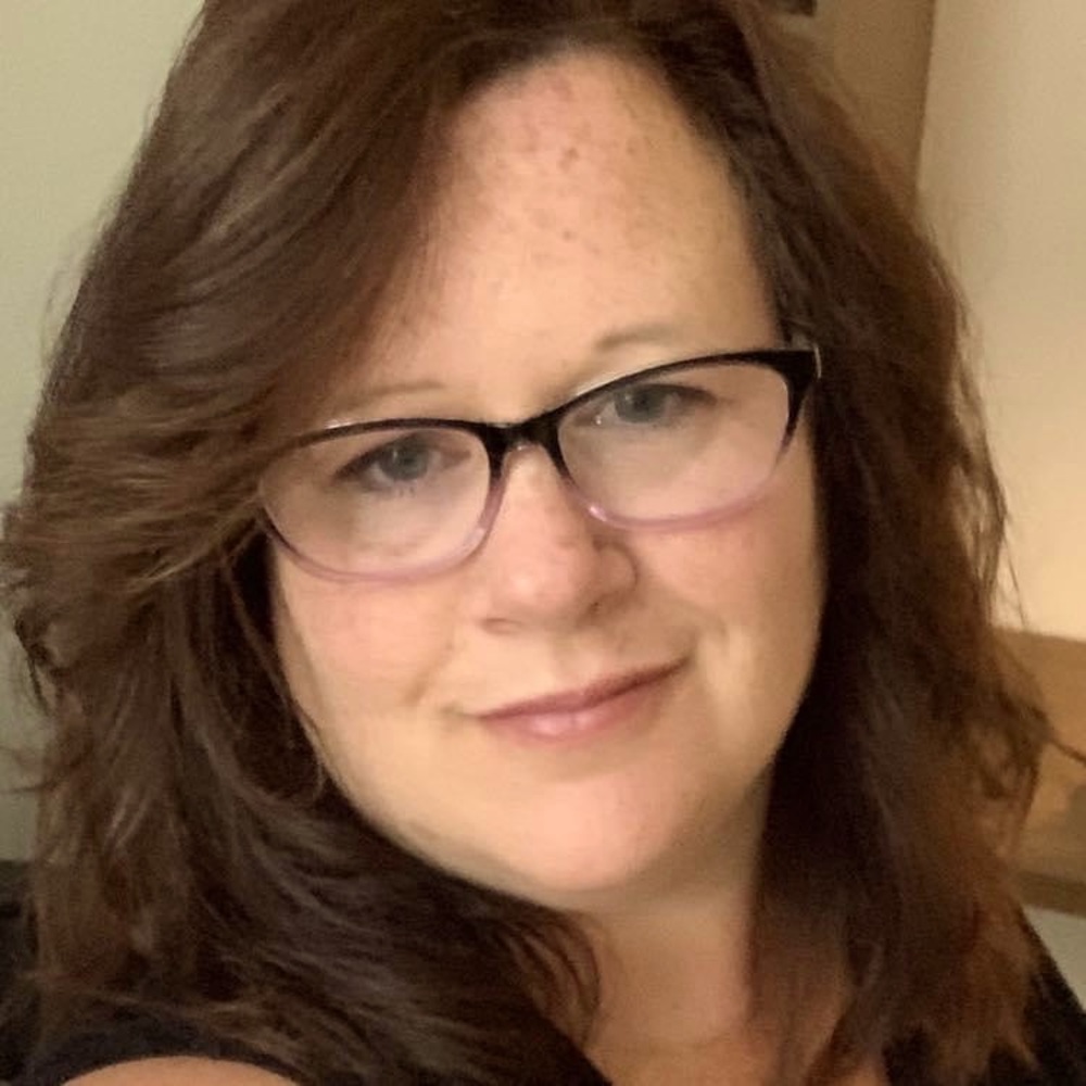 Meet your Posher, Crystal